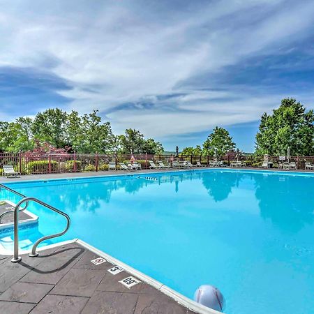 Ground-Floor Branson Condo With Community Perks Buitenkant foto