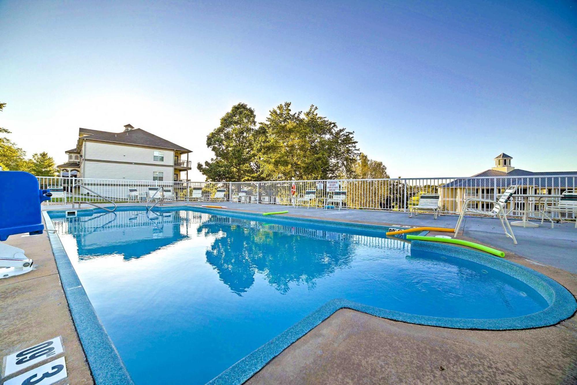 Ground-Floor Branson Condo With Community Perks Buitenkant foto